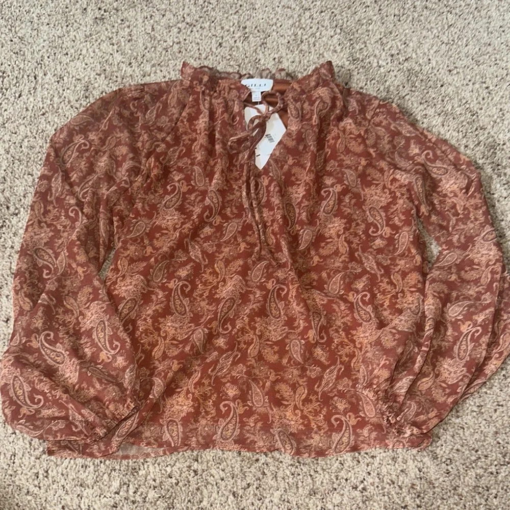 Gilli Long Sleeve Tie Front Blouse New with Tags